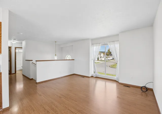 Photo 4 of Single family home for sale at 5015 N Best Rd, Spokane Valley, WA 99216 | MLS# 202626134 | Listing updated on 2026-10-22
