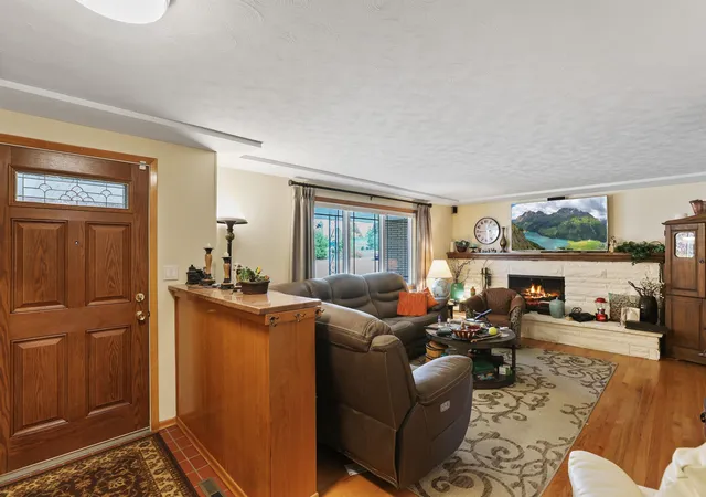 Photo 3 of Single family home for sale at 2221 W Longfellow Ave, Spokane, WA 99205 | MLS# 202626138 | Listing updated on 2026-10-23