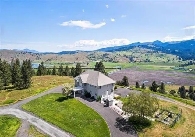 Photo 1 of Single family home for sale at 4216 S Owl Ln, Greenacres, WA 99016 | MLS# 202626148 | Listing updated on 2026-10-23