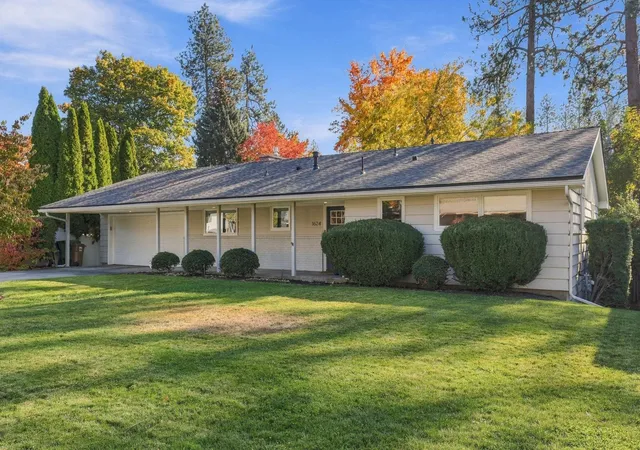 Photo 2 of Single family home for sale at 1624 E 34th Avenue, Spokane, WA 99203 | MLS# 202626158 | Listing updated on 2026-10-26