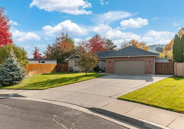 Photo 2 of Single family home for sale at 4415 S Parkside Ct, Spokane, WA 99223 | MLS# 202626161 | Listing updated on 2026-10-26