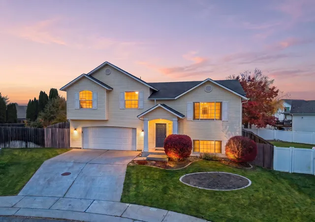 Single family home for sale at 2618 Oxford Cir, Cheney, WA 99004 | MLS# 202626168