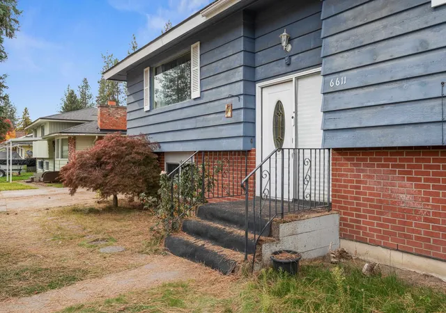 Photo 2 of Single family home for sale at 6611 N Windsor St, Spokane, WA 99208 | MLS# 202626177 | Listing updated on 2026-10-24