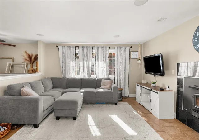 Photo 4 of Single family home for sale at 7819 E Augusta Ave, Spokane Valley, WA 99212 | MLS# 202626185 | Listing updated on 2026-10-24