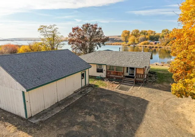 Photo 1 of Single family home for sale at 1873 N Sprague Lake Resort Rd, Sprague, WA 99032 | MLS# 202626191 | Listing updated on 2026-10-26