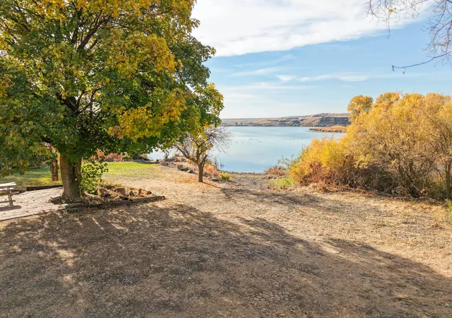 Photo 3 of Single family home for sale at 1873 N Sprague Lake Resort Rd, Sprague, WA 99032 | MLS# 202626191 | Listing updated on 2026-10-26