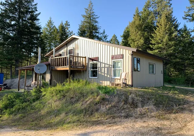 Photo 1 of Single family home for sale at 4450 Cc Buck Crk Rd, Loon Lake, WA 99148 | MLS# 202626194 | Listing updated on 2026-10-24