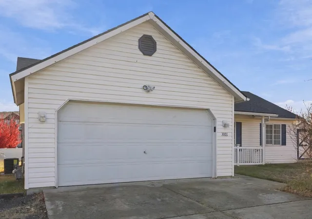 Photo 2 of Single family home for sale at 3001 Silverthorn Ln, Cheney, WA 99004 | MLS# 202626214 | Listing updated on 2026-10-25
