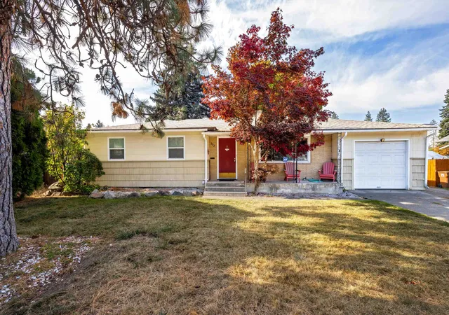 Single family home for sale at 902 S Freya St, Spokane, WA 99202 | MLS# 202626228