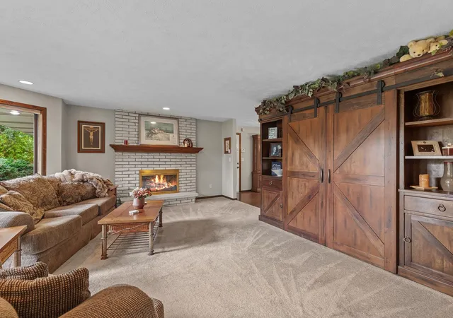 Photo 3 of Single family home for sale at 10815 E 48th Avenue, Spokane Valley, WA 99206 | MLS# 202626241 | Listing updated on 2026-10-26