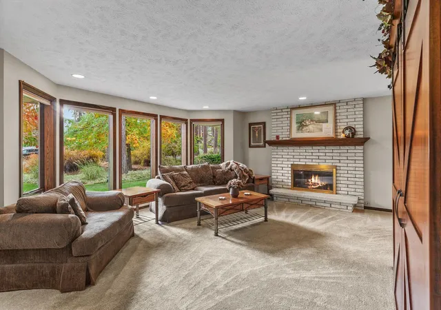 Photo 4 of Single family home for sale at 10815 E 48th Avenue, Spokane Valley, WA 99206 | MLS# 202626241 | Listing updated on 2026-10-26