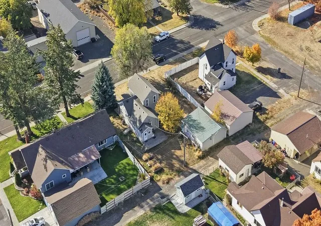 Photo 3 of Single family home for sale at 810 Adams St, Davenport, WA 99122 | MLS# 202626242 | Listing updated on 2026-10-26