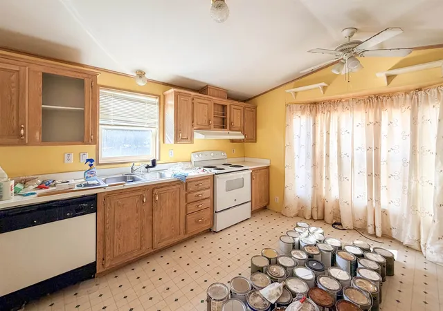 Photo 4 of Manufactured home for sale at 686 Old Arden Hwy, Colville, WA 99114 | MLS# 202626253 | Listing updated on 2026-10-26
