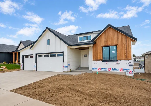 Photo 1 of Single family home for sale at 1502 S Bell Rd, Greenacres, WA 99016 | MLS# 202626263 | Listing updated on 2026-10-26