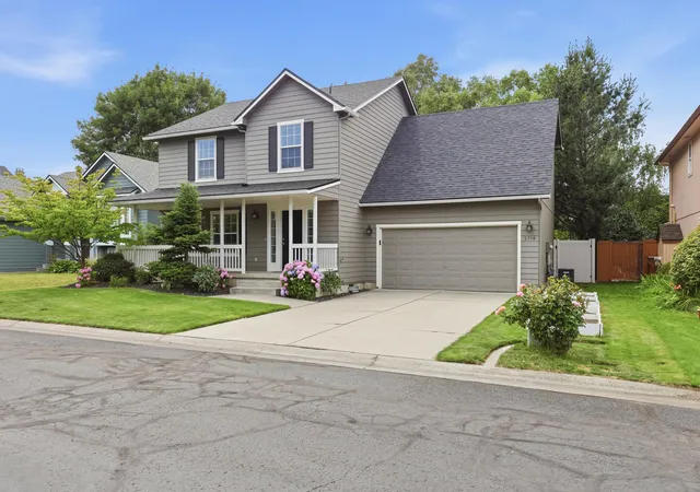Photo 3 of Single family home for sale at 5210 S Stone Ln, Spokane, WA 99223 | MLS# 202626267 | Listing updated on 2026-10-27