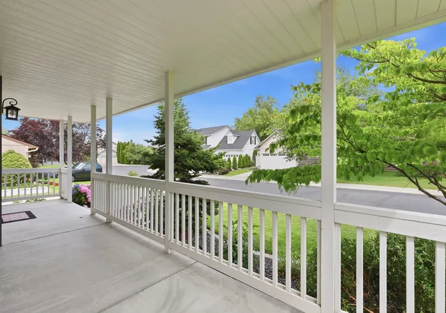 Photo 4 of Single family home for sale at 5210 S Stone Ln, Spokane, WA 99223 | MLS# 202626267 | Listing updated on 2026-10-27