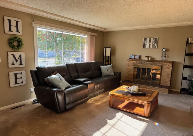 Photo 2 of Single family home for sale at 1825 E Longfellow Ave, Spokane, WA 99207 | MLS# 202626272 | Listing updated on 2026-10-27