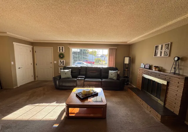 Photo 3 of Single family home for sale at 1825 E Longfellow Ave, Spokane, WA 99207 | MLS# 202626272 | Listing updated on 2026-10-27