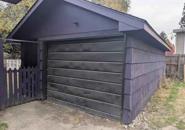 Photo 1 of Single family home for sale at 3923 W Queen Ave, Spokane, WA 99205 | MLS# 202626300 | Listing updated on 2026-10-28