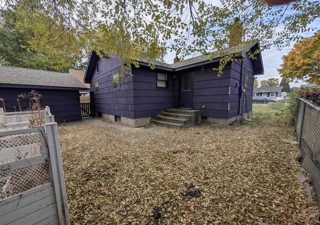 Photo 4 of Single family home for sale at 3923 W Queen Ave, Spokane, WA 99205 | MLS# 202626300 | Listing updated on 2026-10-28