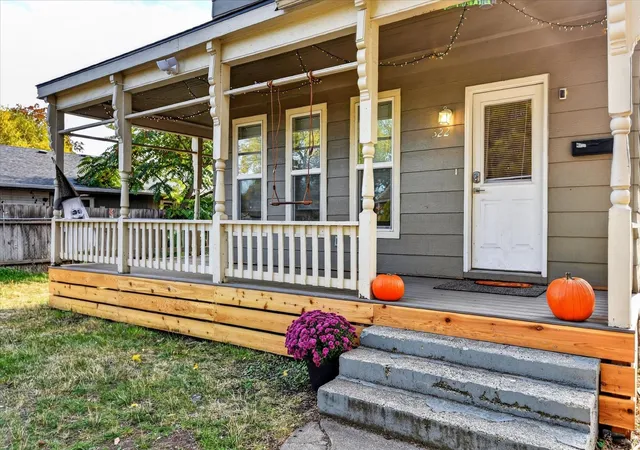 Photo 2 of Single family home for sale at 322 E Ermina Ave, Spokane, WA 99207 | MLS# 202626302 | Listing updated on 2026-10-27