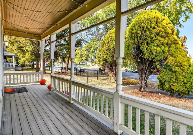 Photo 4 of Single family home for sale at 322 E Ermina Ave, Spokane, WA 99207 | MLS# 202626302 | Listing updated on 2026-10-27