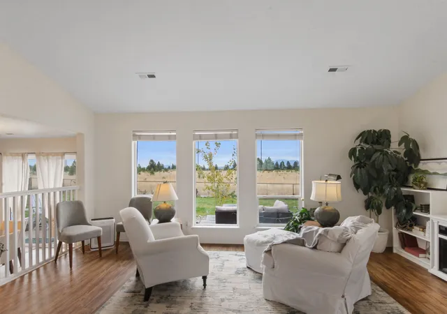 Photo 4 of Single family home for sale at 914 N Oasis Ave, Deer Park, WA 99006 | MLS# 202626306 | Listing updated on 2026-10-28