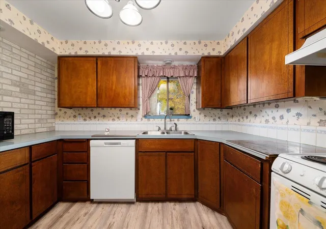Photo 4 of Single family home for sale at 409 N Colville Rd, Deer Park, WA 99006 | MLS# 202626307 | Listing updated on 2026-10-28