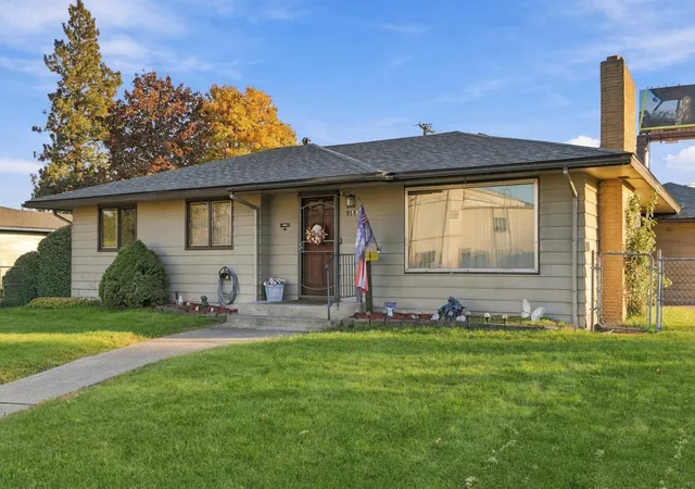Photo 3 of Single family home for sale at 911 W Avon Ave, Spokane, WA 99208 | MLS# 202626308 | Listing updated on 2026-10-28