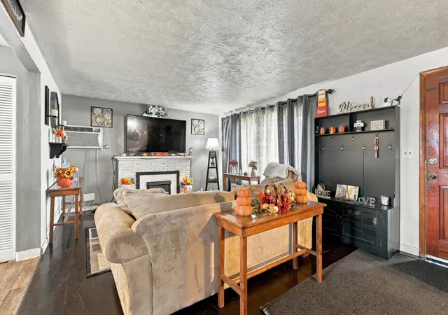 Photo 4 of Single family home for sale at 911 W Avon Ave, Spokane, WA 99208 | MLS# 202626308 | Listing updated on 2026-10-28