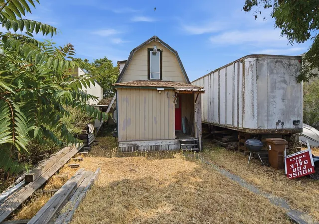 Photo 1 of Single family home for sale at 712 N Hogan St, Spokane, WA 99202 | MLS# 202626310 | Listing updated on 2026-10-28