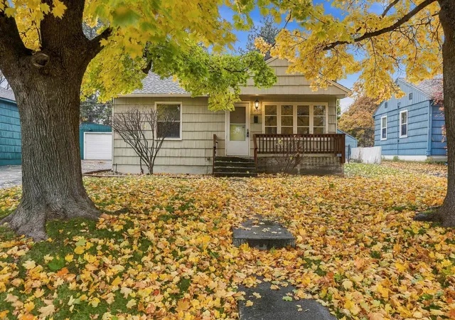 Photo 1 of Single family home for sale at 1425 E 40th Avenue, Spokane, WA 99203 | MLS# 202626314 | Listing updated on 2026-10-28