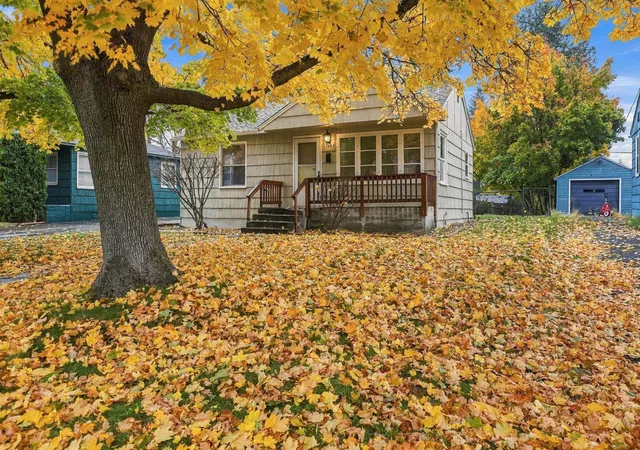 Photo 3 of Single family home for sale at 1425 E 40th Avenue, Spokane, WA 99203 | MLS# 202626314 | Listing updated on 2026-10-28