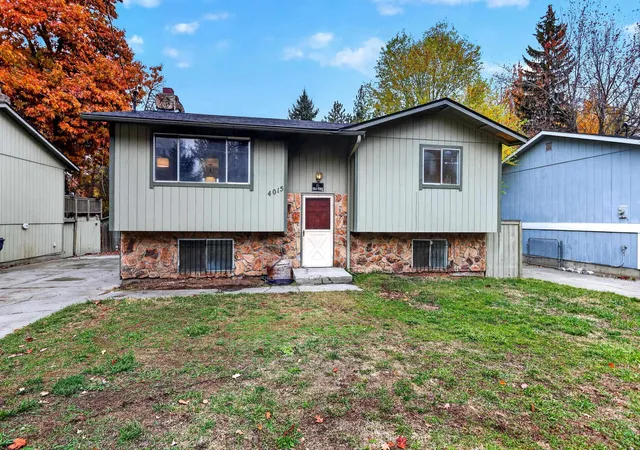 Photo 2 of Single family home for sale at 4015 E 38th Avenue, Spokane, WA 99223 | MLS# 202626327 | Listing updated on 2026-10-28