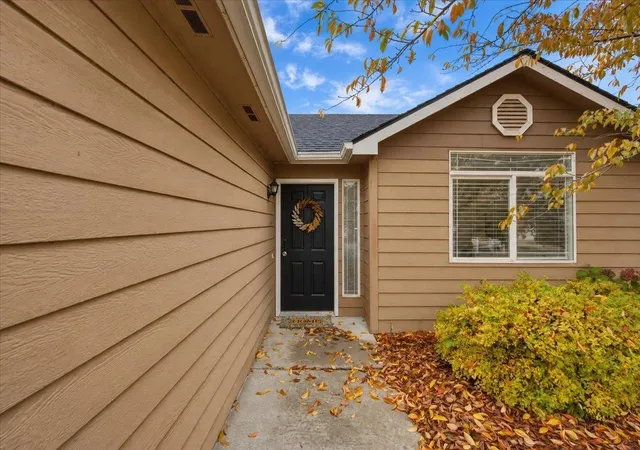 Photo 2 of Single family home for sale at 1620 N Rio Grande Ln, Spokane Valley, WA 99016 | MLS# 202626330 | Listing updated on 2026-10-28