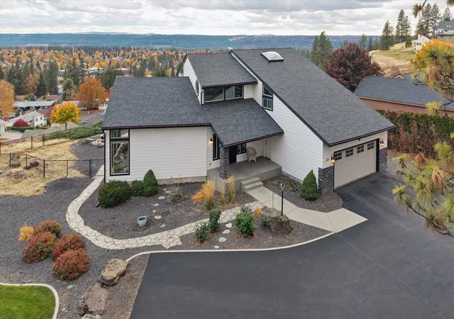 Photo 1 of Single family home for sale at 7202 N Five Mile Rd, Spokane, WA 99208 | MLS# 202626331 | Listing updated on 2026-10-28