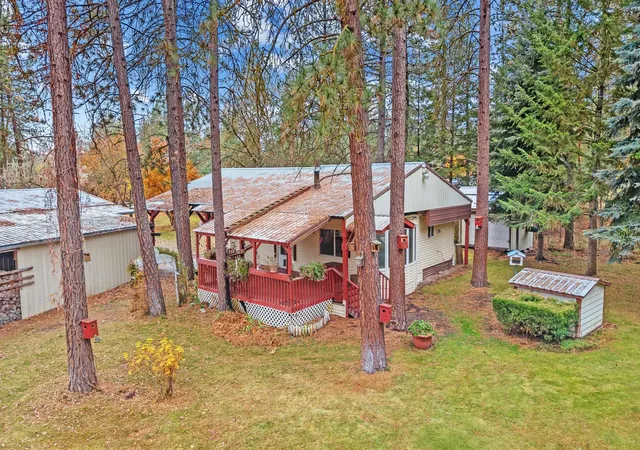 Photo 2 of Manufactured home for sale at 26002 N Chattaroy Cir, Chattaroy, WA 99003 | MLS# 202626340 | Listing updated on 2026-10-29