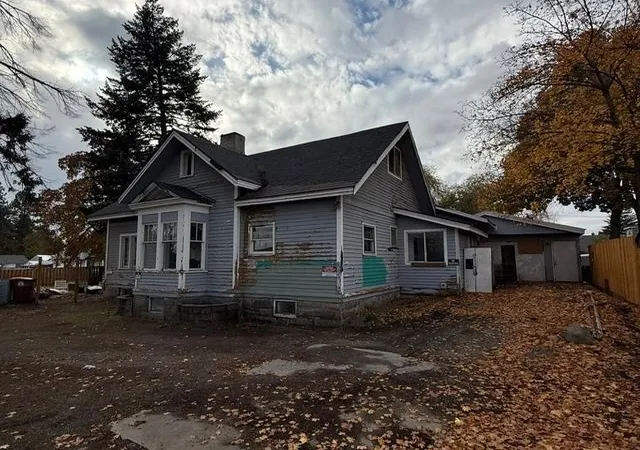 Photo 2 of Single family home for sale at 717 E Wellesley Ave, Spokane, WA 99207 | MLS# 202626439 | Listing updated on 2026-10-30