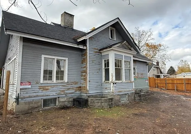 Photo 3 of Single family home for sale at 717 E Wellesley Ave, Spokane, WA 99207 | MLS# 202626439 | Listing updated on 2026-10-30