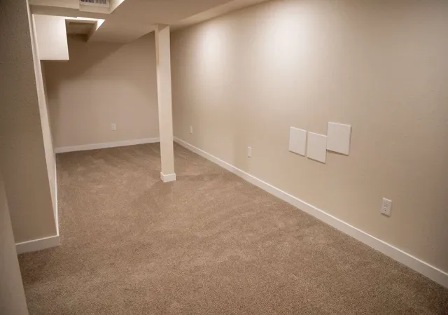 Photo 4 of Single family home for sale at 528 E Crown Ave, Spokane, WA 99207 | MLS# 202626440 | Listing updated on 2026-10-30
