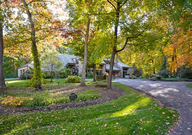 Photo 3 of Single family home for sale at 4n995 Grandmas Ln, Saint Charles, IL 60175 | MLS# 11910877 | Listing updated on 2024-12-06