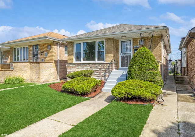 Photo 1 of Single family home for sale at 2224 W 80th Street, Chicago, IL 60620 | MLS# 12053645 | Listing updated on 2024-12-10