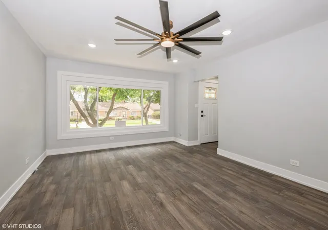 Photo 3 of Single family home for sale at 3708 W 120th Place, Alsip, IL 60803 | MLS# 12112564 | Listing updated on 2024-12-09