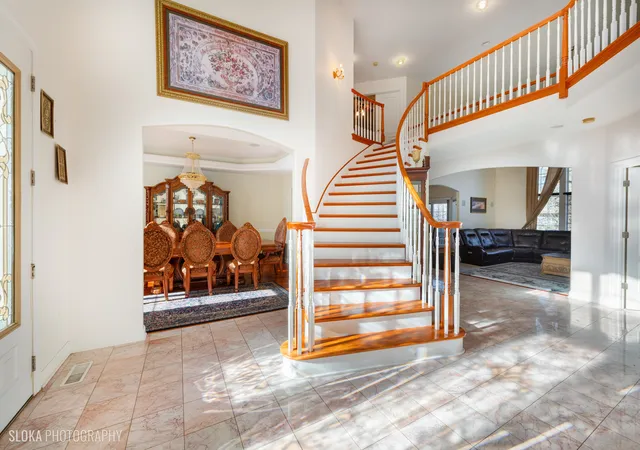Photo 2 of Single family home for sale at 2113 Elgin Rd, Barrington, IL 60010 | MLS# 12118964 | Listing updated on 2024-12-09