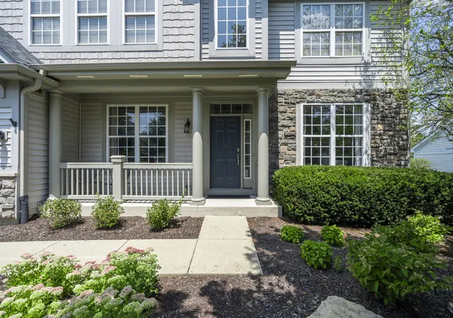 Photo 3 of Single family home for sale at 4513 Kenilworth Ave, Berwyn, IL 60402 | MLS# 12253788 | Listing updated on 2024-12-11