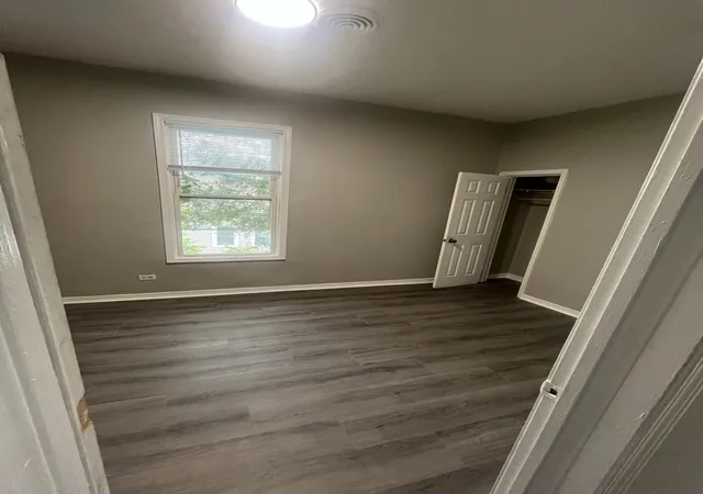 Listing Photo 5 - Condo for sale in building located at 33 E 100th St, Chicago, IL 60628