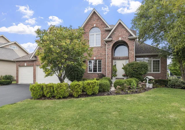 Photo 1 of Single family home for sale at 14147 Meadow Ln, Plainfield, IL 60544 | MLS# 12147688 | Listing updated on 2024-12-10
