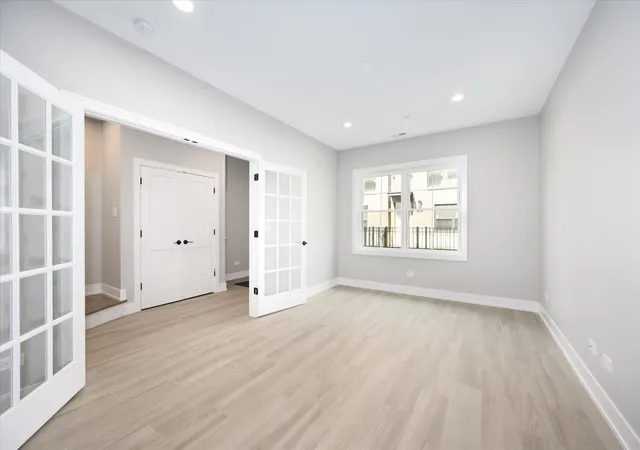 Homes for sale in Chicago, IL | 4444 S Drexel Blvd #B, Chicago, IL 60607 | MLS# 12155897