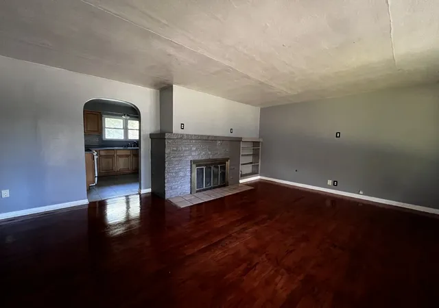 Photo 3 of Single family home for sale at 1704 21 Street, Zion, IL 60099 | MLS# 12161500 | Listing updated on 2024-12-09