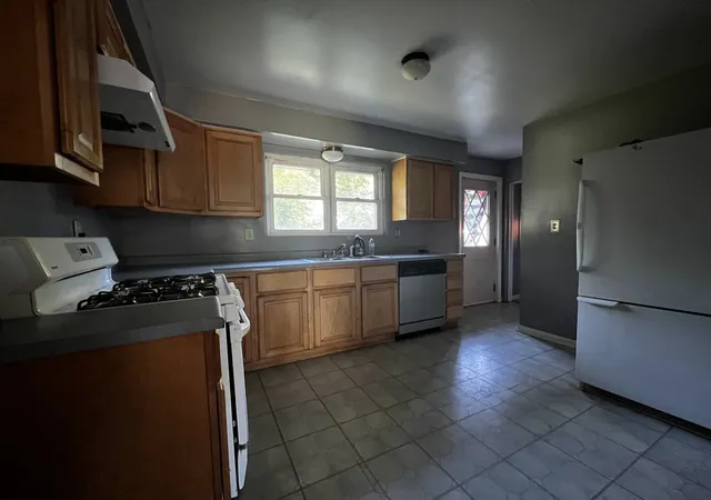 Photo 3 of Single family home for sale at 1704 21 Street, Zion, IL 60099 | MLS# 12161500 | Listing updated on 2024-12-09